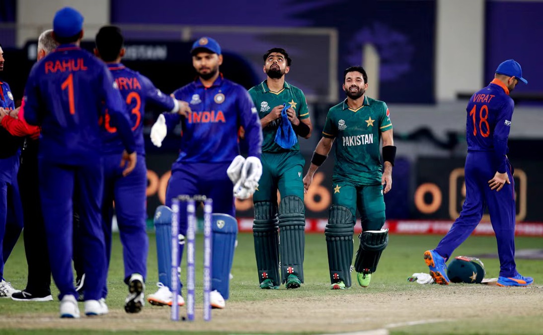 भारत की ऐतिहासिक जीत से देशभर में जश्न। भारत बनाम पाकिस्तान मैच में टीम इंडिया ने शानदार प्रदर्शन करते हुए पाकिस्तान को रोमांचक मुकाबले में हराया।