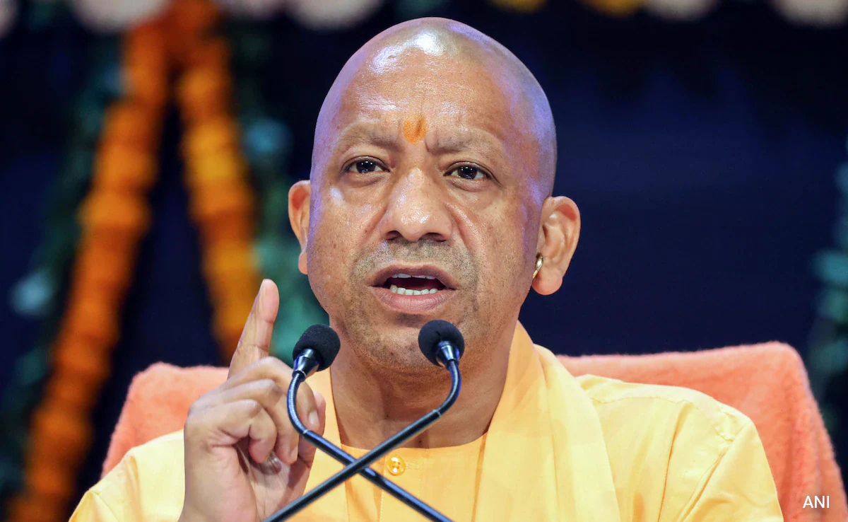 Yogi Cabinet Expansion को लेकर मुख्यमंत्री योगी आदित्यनाथ की तस्वीर